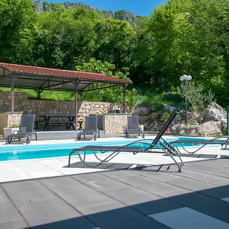 House Bribirska Σπίτι διακοπών *