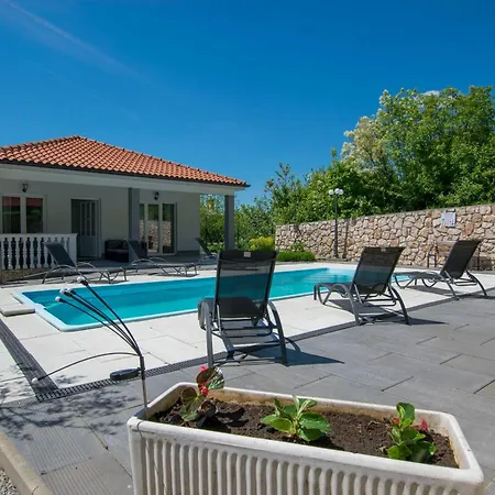 House Bribirska Case de vacanță *